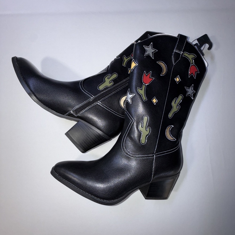 Womens‎ No Boundaries Black Cowgirl Western Boots Novelty Cactus Moon Star 9 New